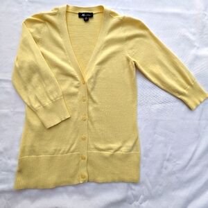 Like New Beautiful Yellow Cardigan